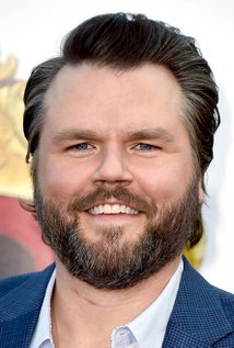 Next photo of Tyler Labine